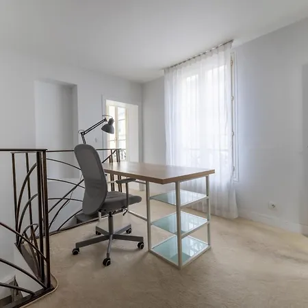 Apartamento Bright & Spacious Duplex Near Notre Dame De *