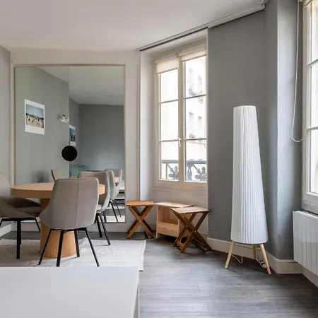 Apartamento Bright & Spacious Duplex Near Notre Dame De París